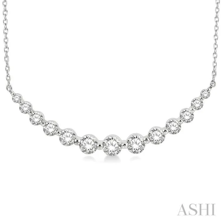 1 Ctw Diamond Smile Necklace in 14K White Gold