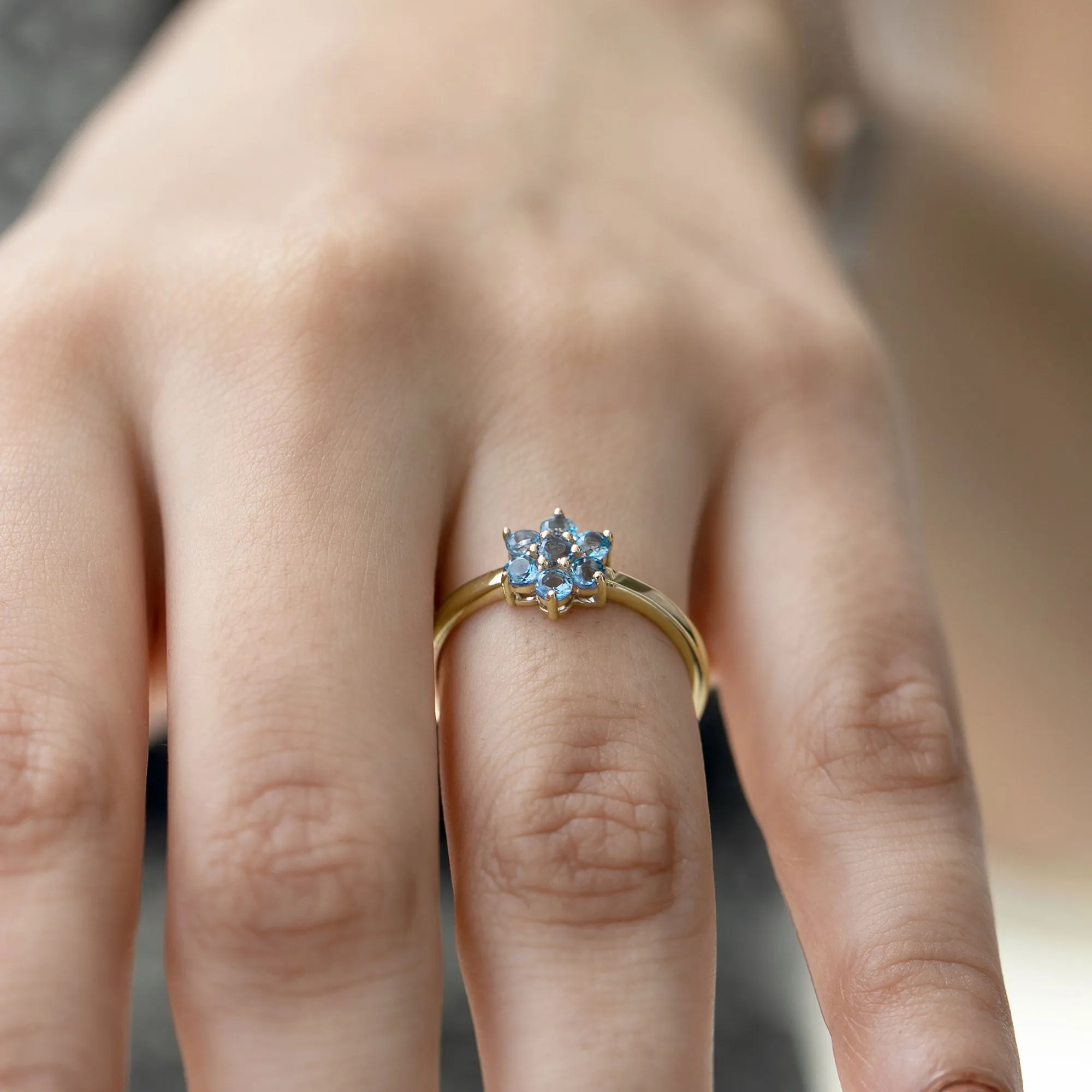 1.75 CT Aquamarine Flower Anniversary Ring in Gold