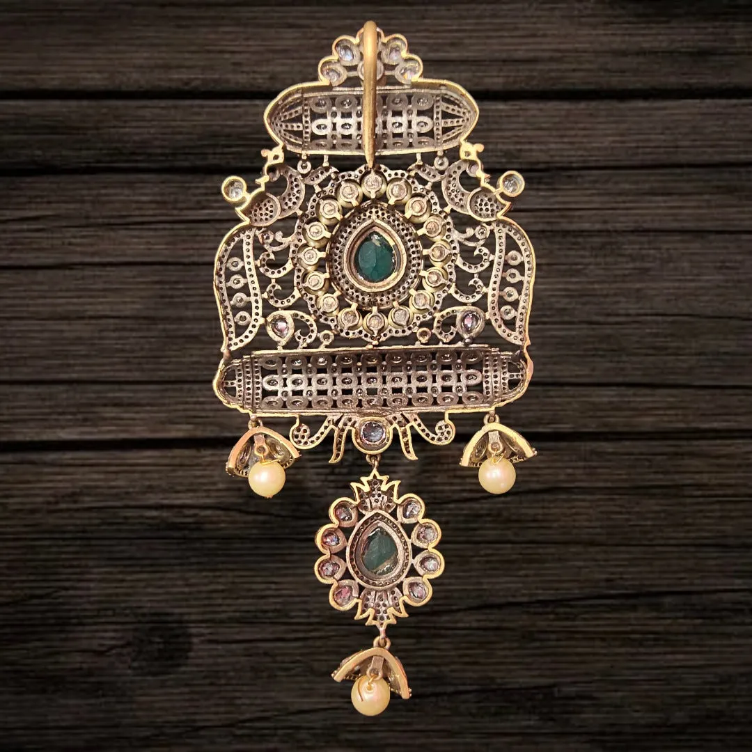 Asp Victorian Pendent Set