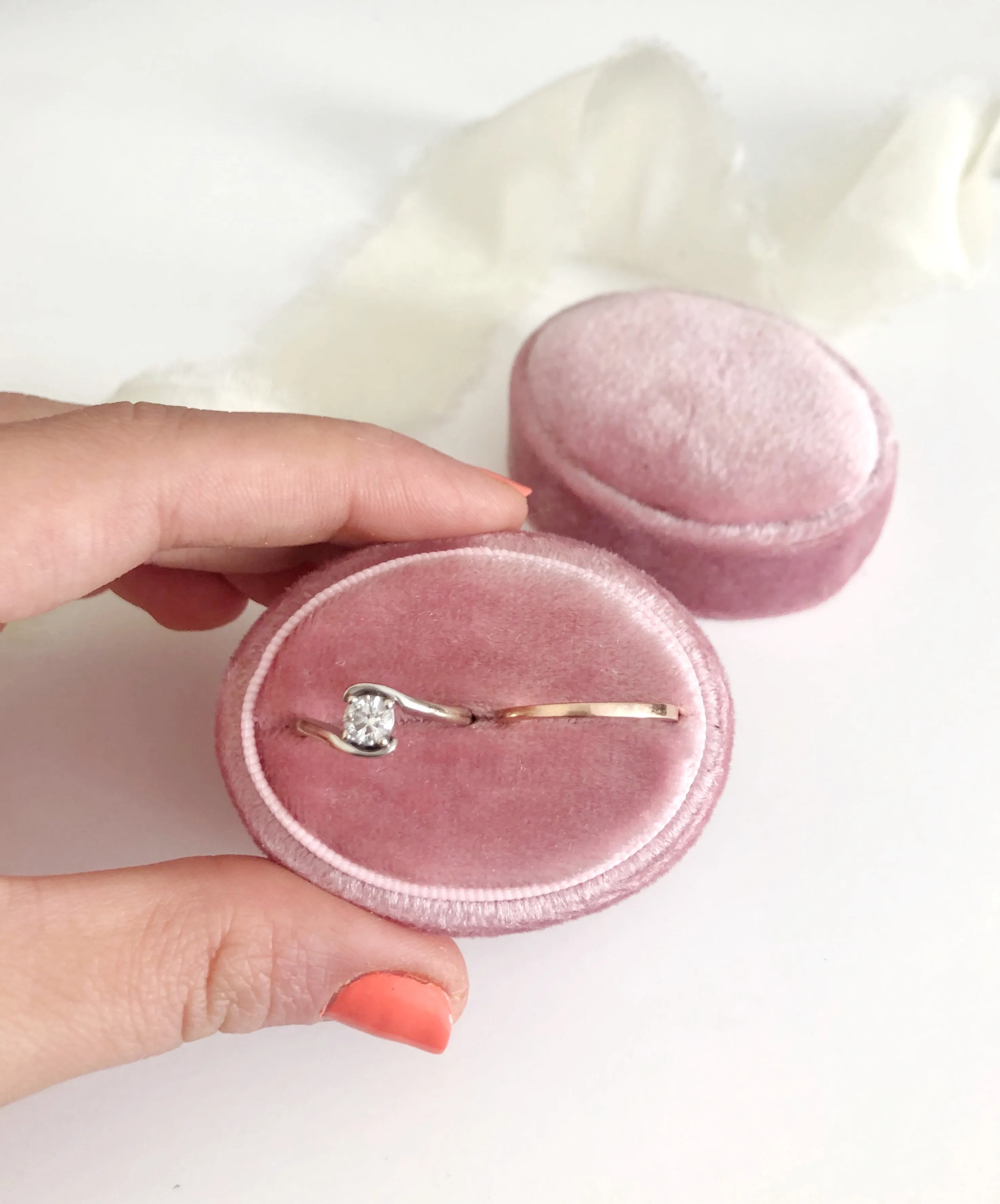 Blush Pink Velvet Horizontal Oval Ring Box