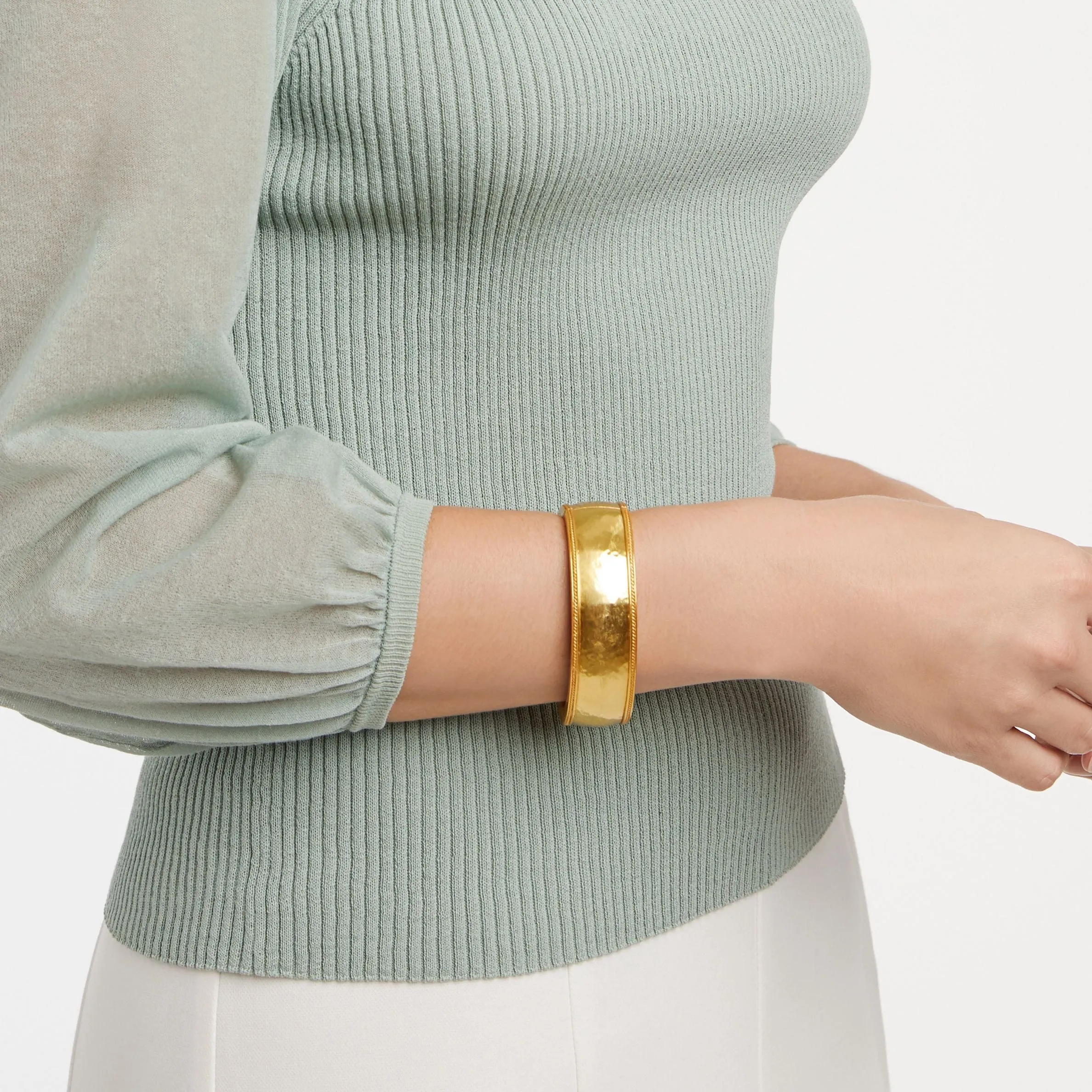 Cassis Statement Hinge Bangle