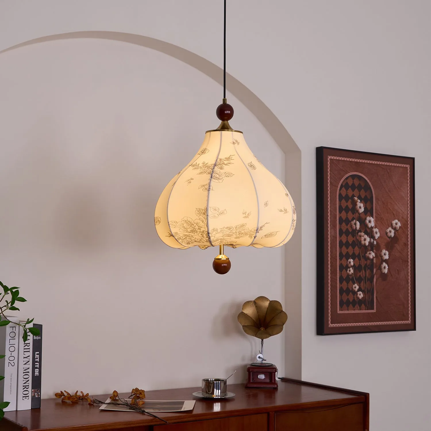 Chestnut Bloom Pendant Lamp