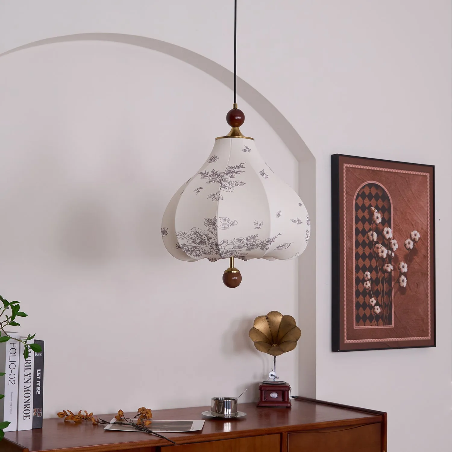 Chestnut Bloom Pendant Lamp