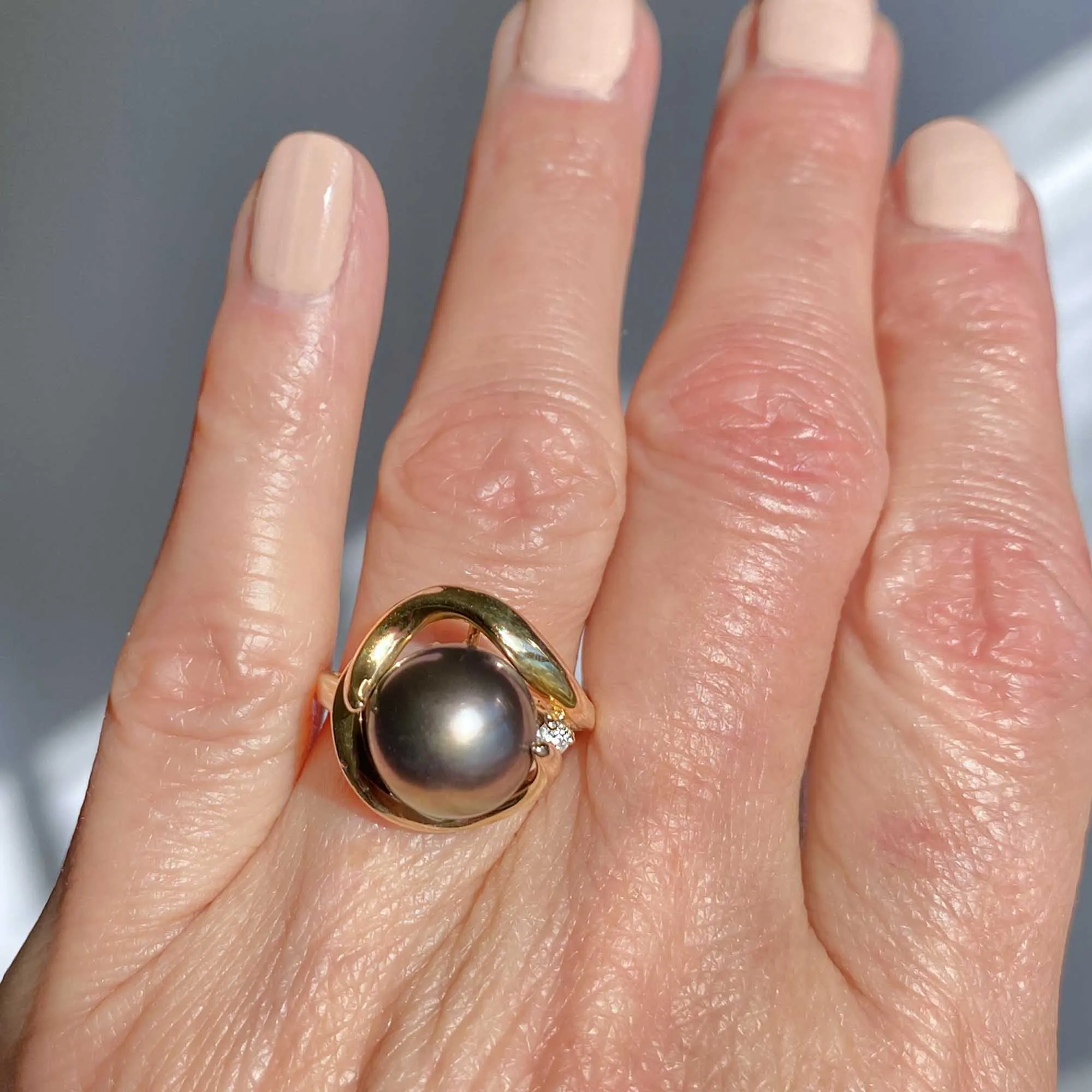 Diamond Tahitian Black Pearl Ring in 14K Gold