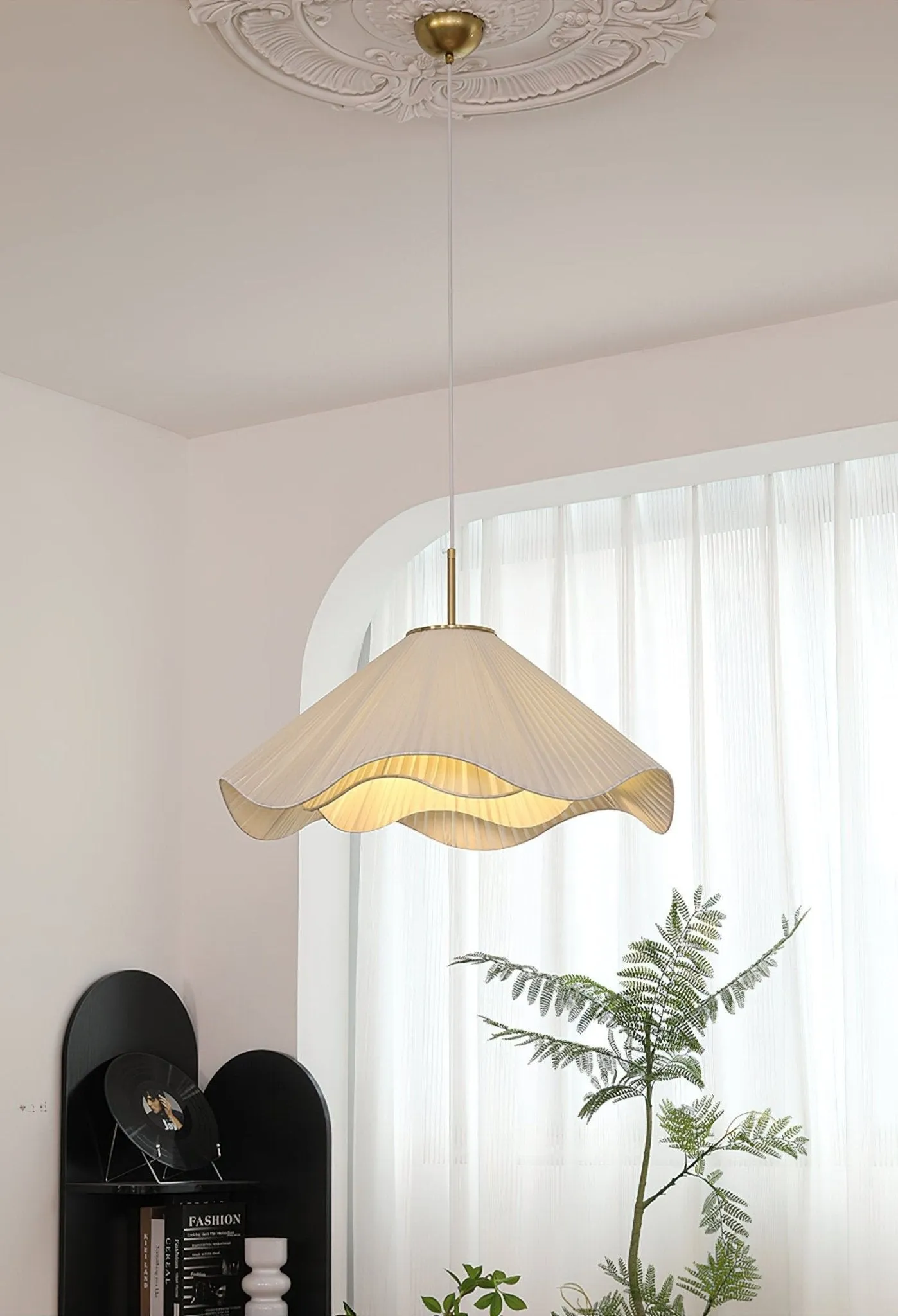 Elara Pendant Light