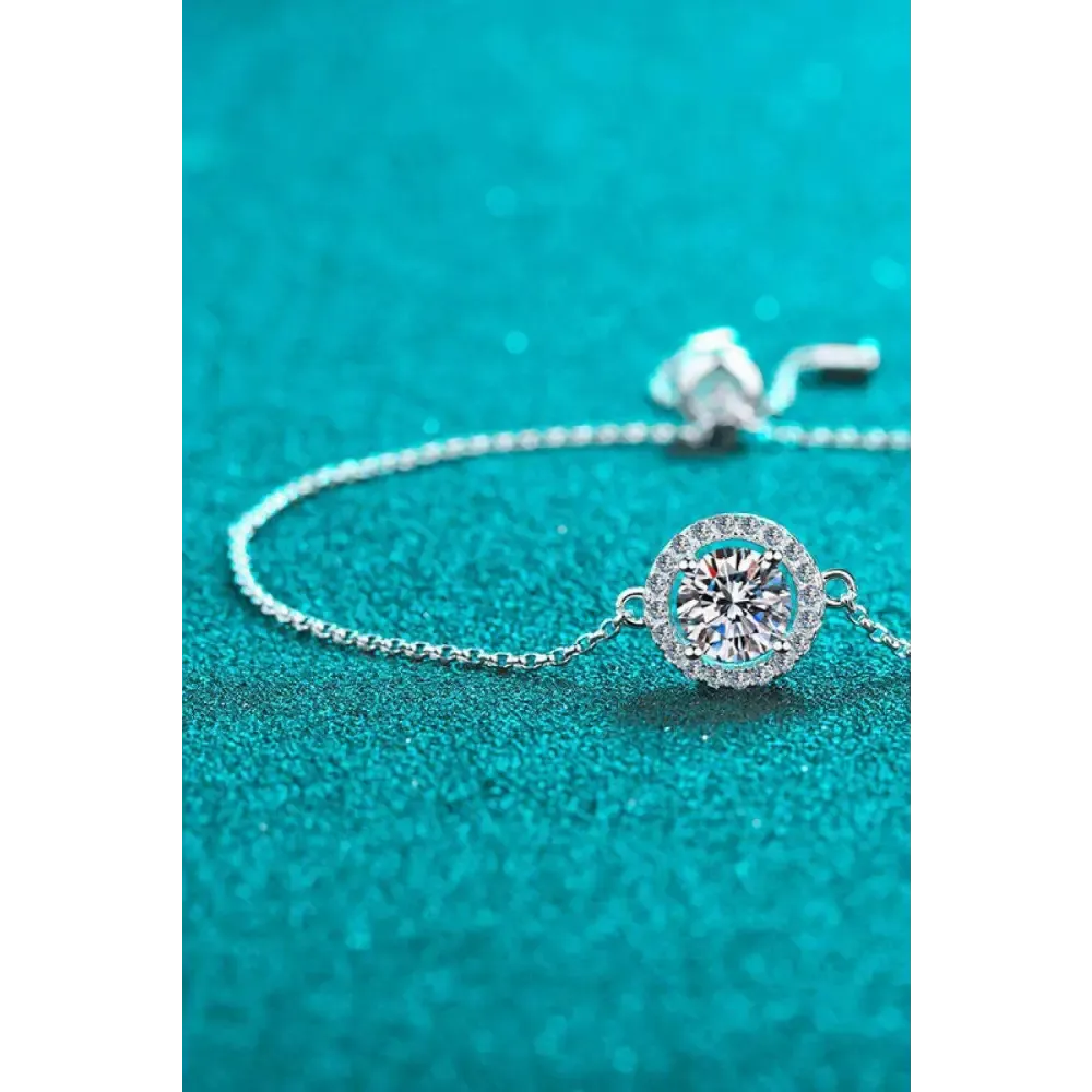 Elegance Redefined Moissanite Bracelet for Luxury Fashion Enthusiasts