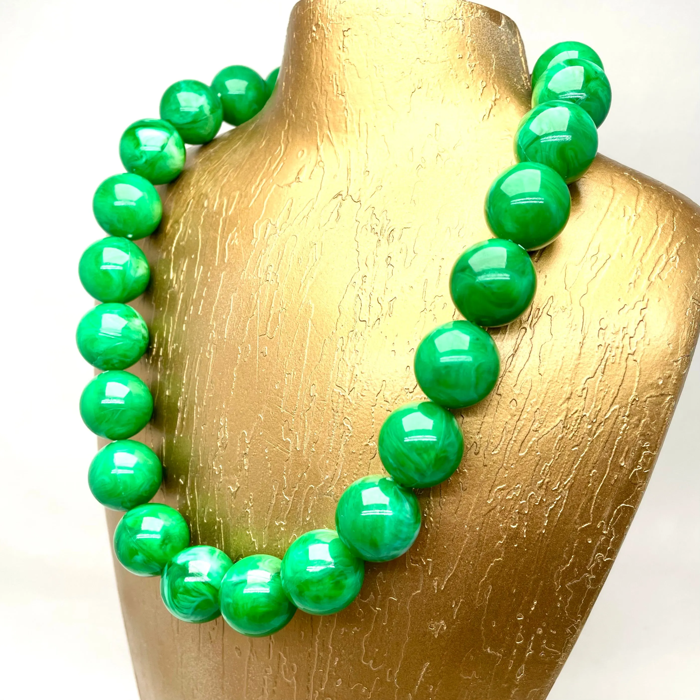 Emerald Green Marbled Lucite Bead Marco Necklace