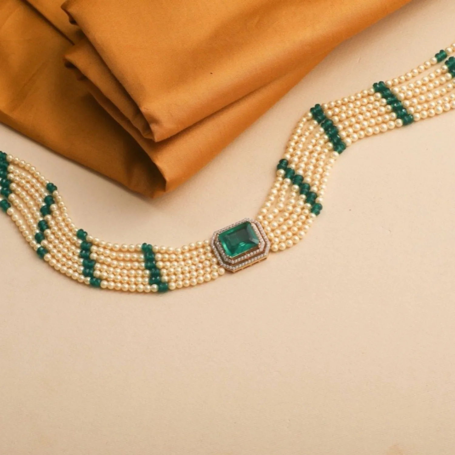 Emerald Pearl Silver Choker