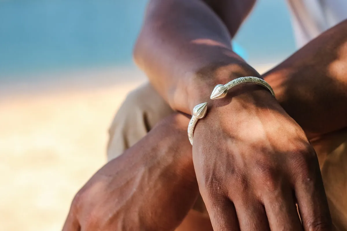 Extra Extra Heavy Cocoa Pod Bangle with Bamboo Pattern