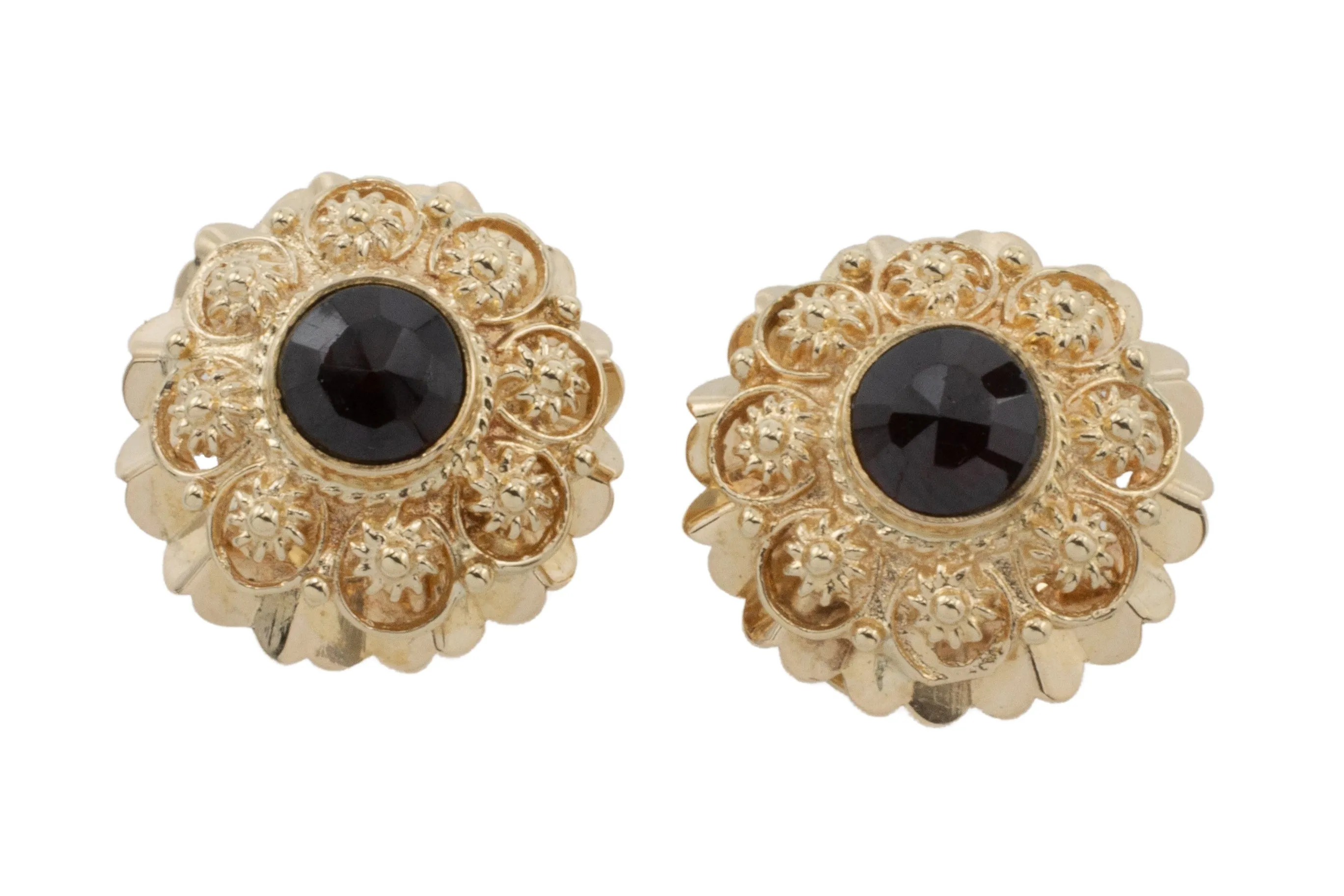 Garnet earrings in 14 carat gold