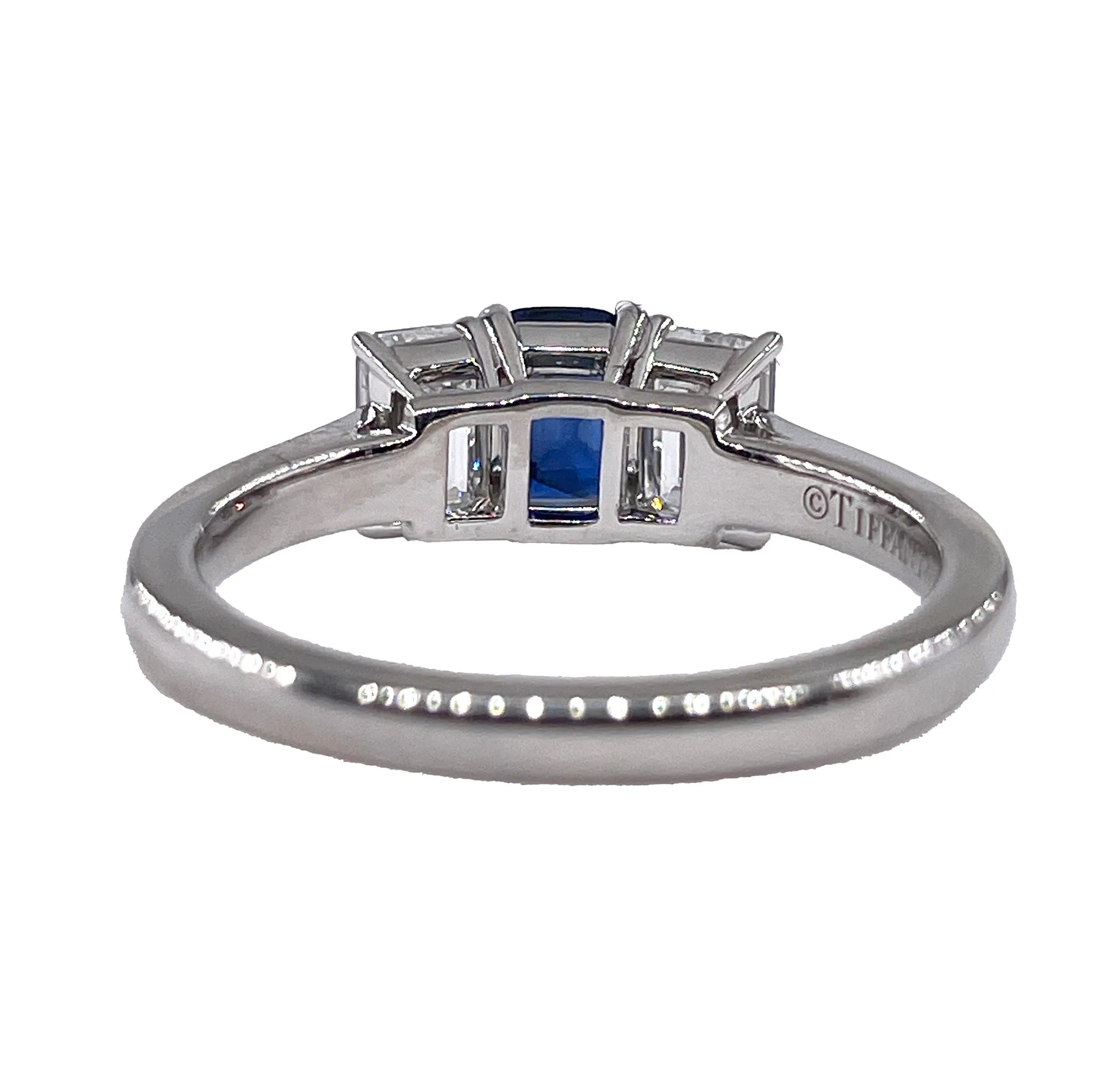 GIA Vintage TIFFANY & Co 1.75ctw No-Heat Blue Sapphire and Diamond 3 Stone Platinum Ring