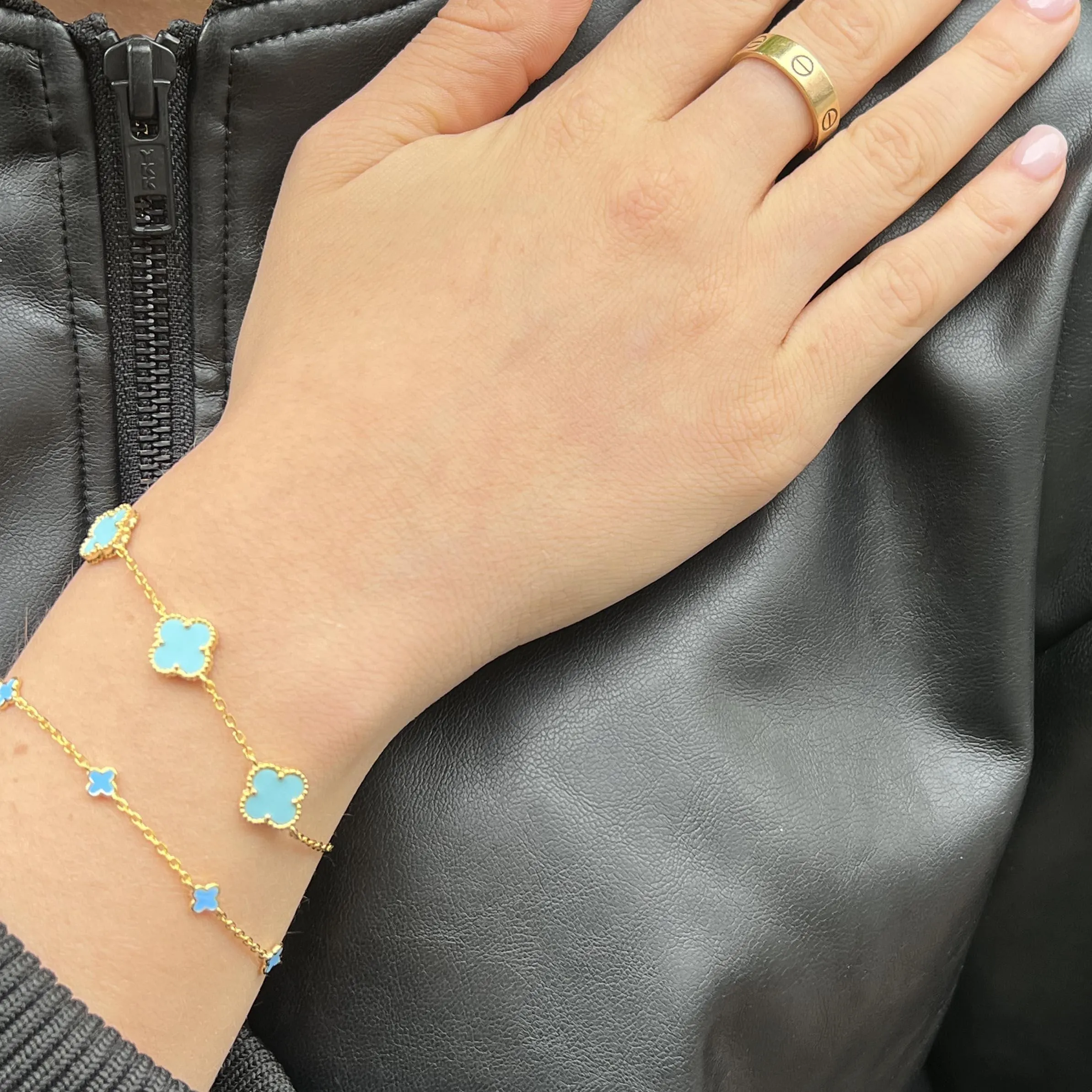 Gold Bracelet with 3 Turquoise Clover shapes