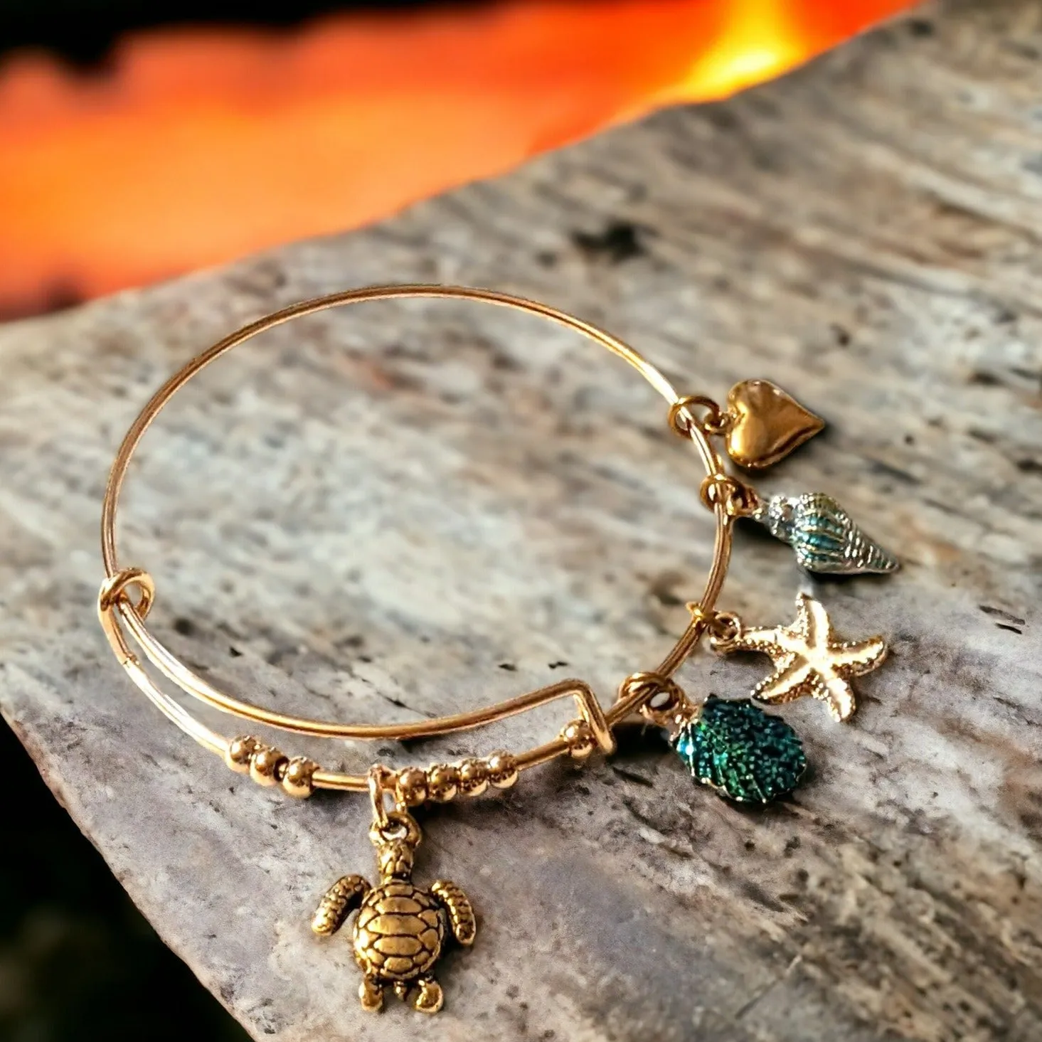 Gold Sea Turtle Seashell Beaded Bangle