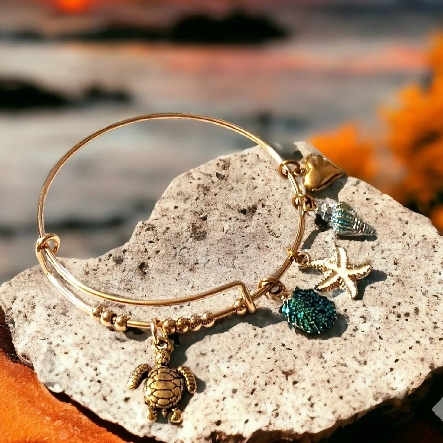 Gold Sea Turtle Seashell Beaded Bangle