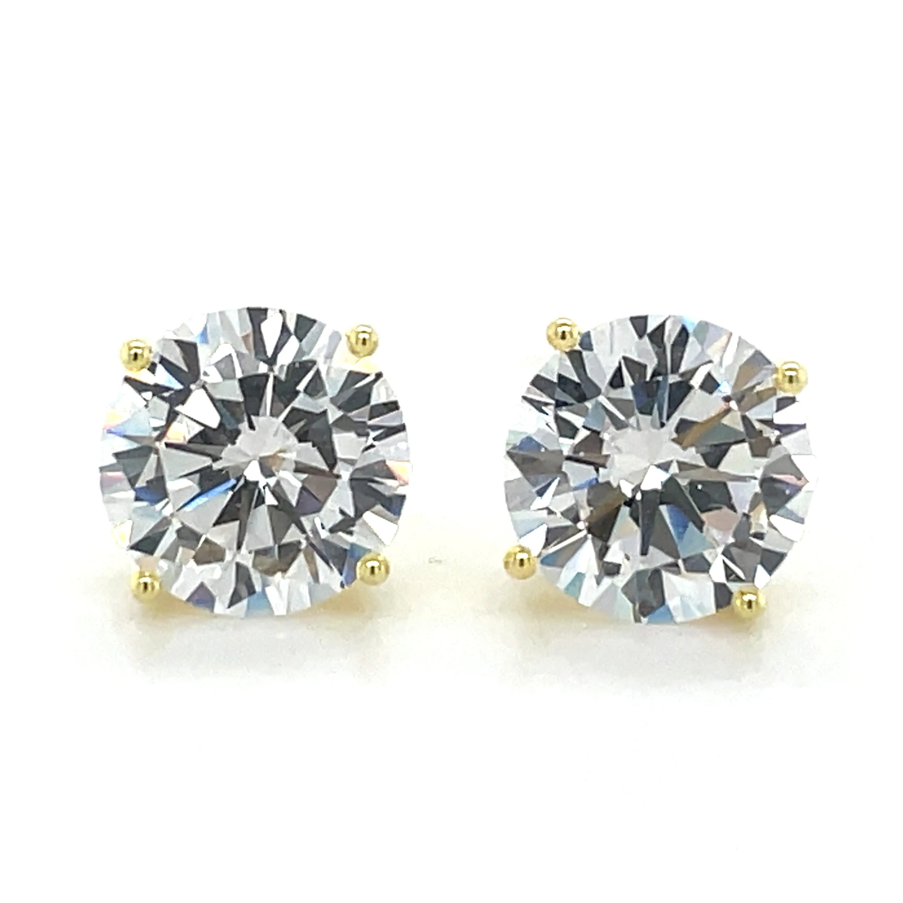 Golden Four Claw Cz Stud Earrings