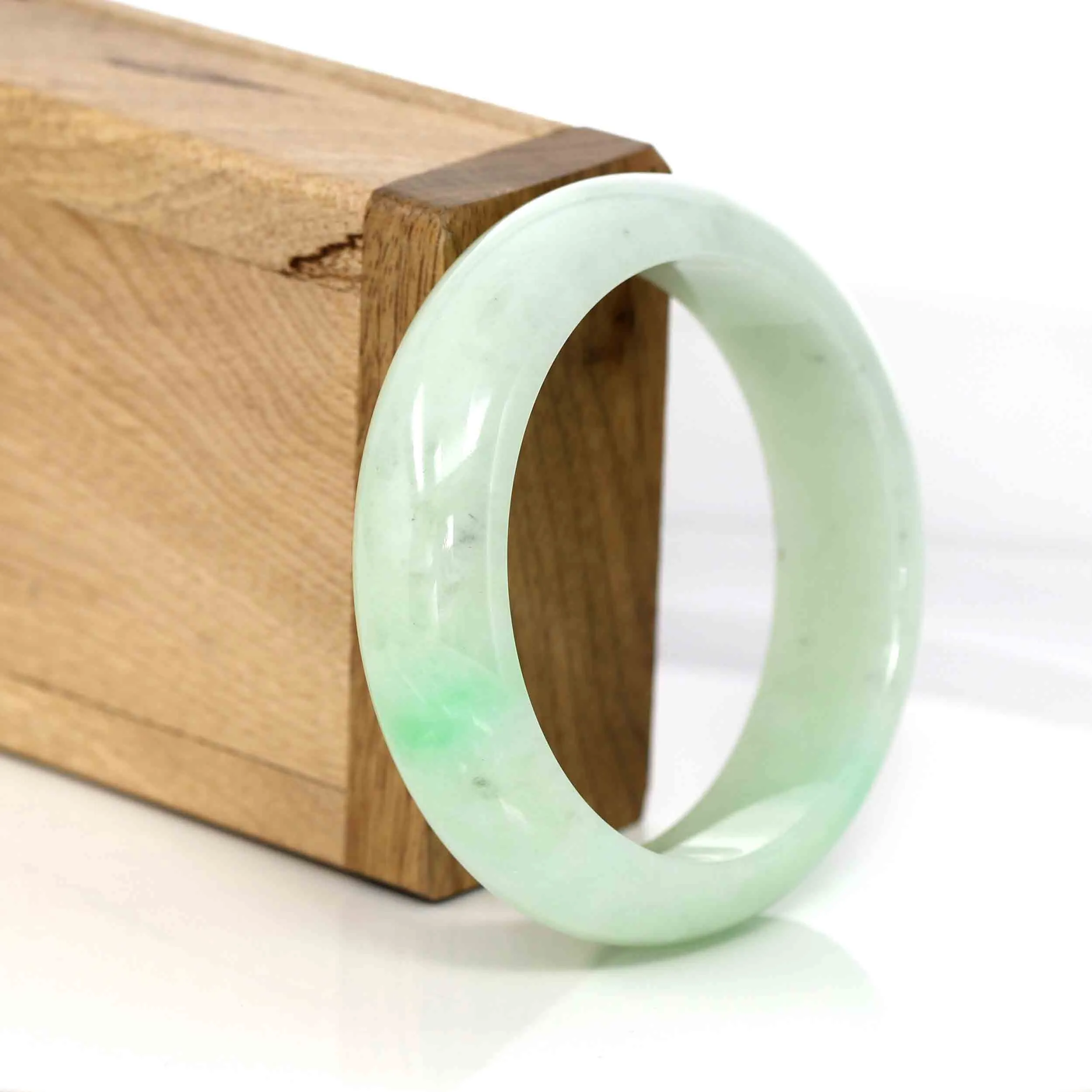 High-quality Lavender-Green Natural Burmese Jadeite Jade Bangle (54.89 mm ) #327