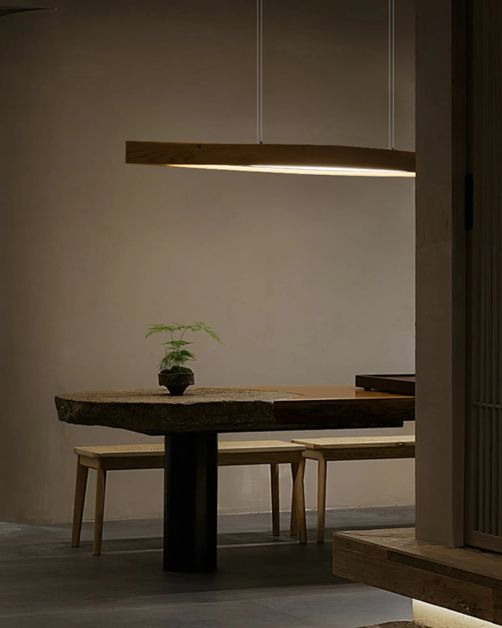 Horizon Linear Wood Pendant Lamp