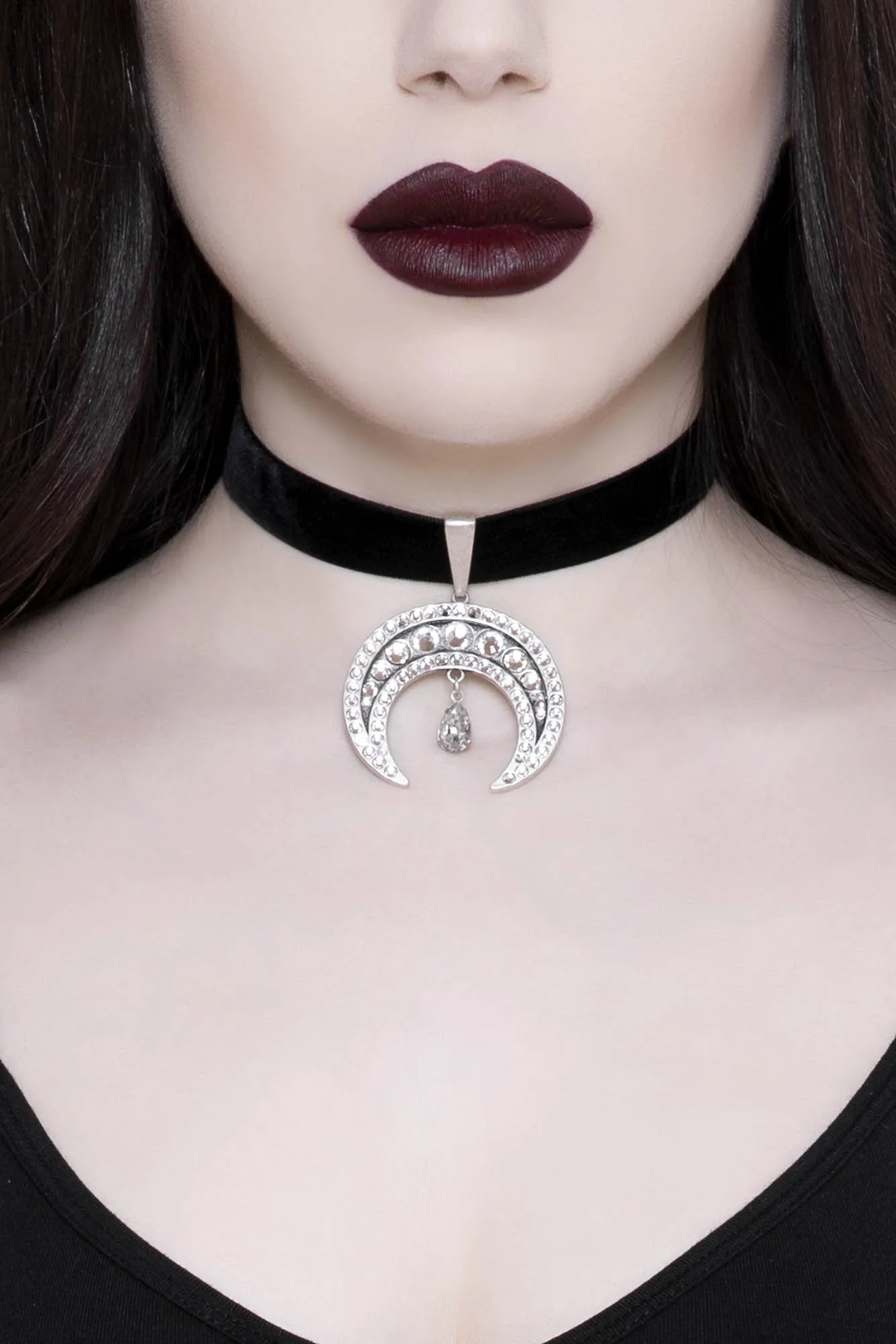 Incantation Crescent Choker