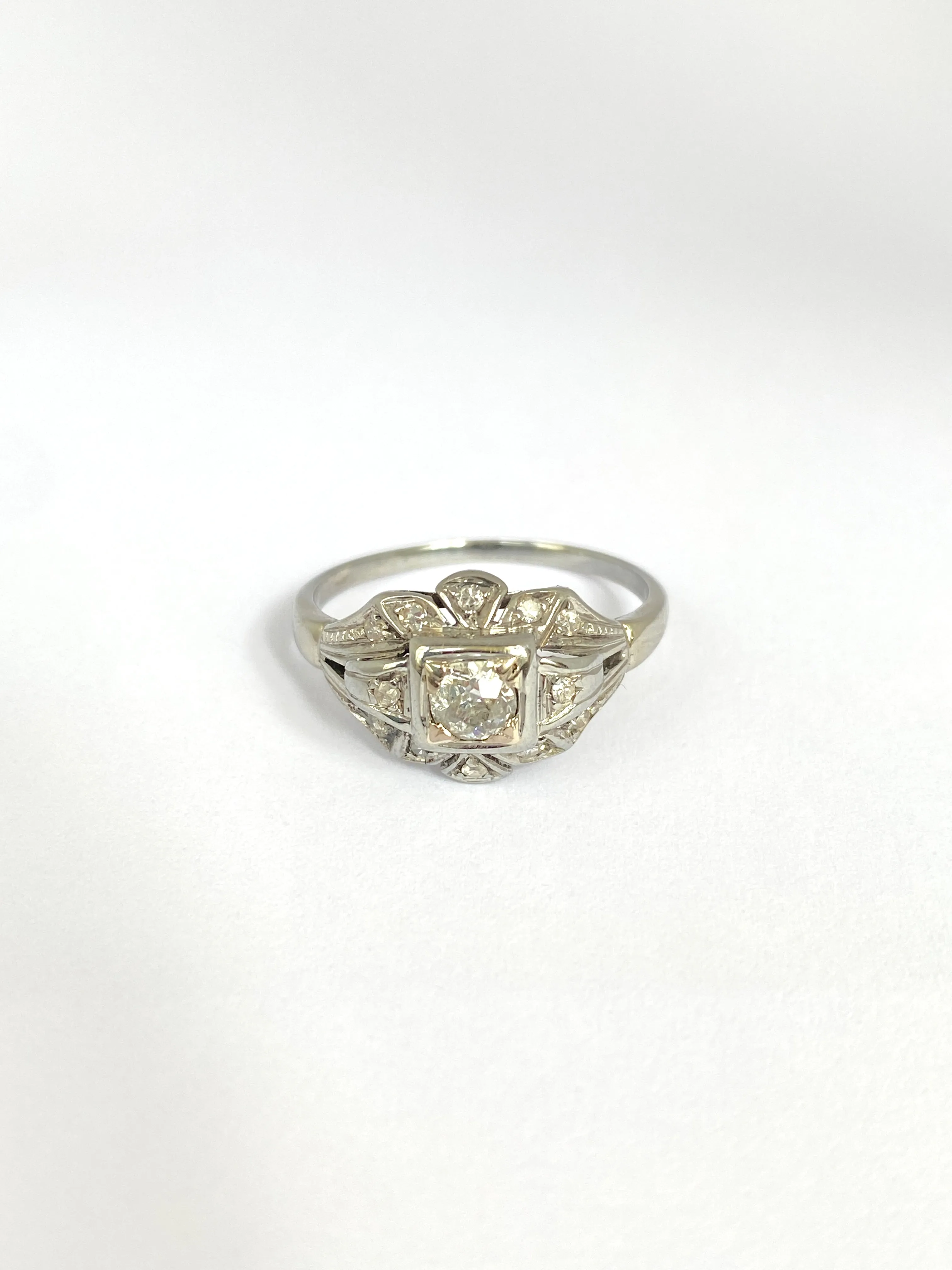 Incredible, Art Deco, 14ct gold Diamond Cluster Ring