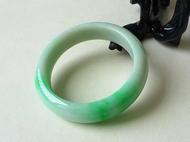 Natural Jade Bangle Jadeite Bangle Internal Diameter 55.6mm BER017