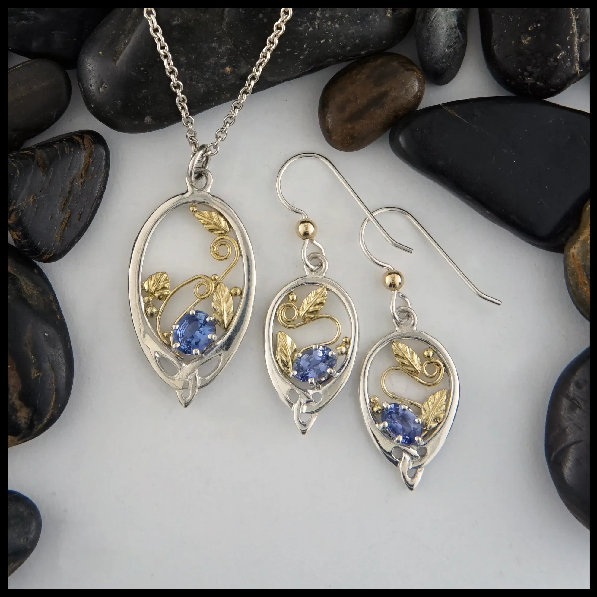 Oval Ceylon Sapphire Pendant and Earring Set