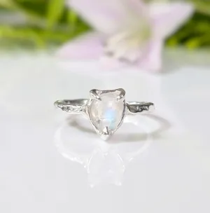 Rainbow Moonstone ring in Sterling Silver