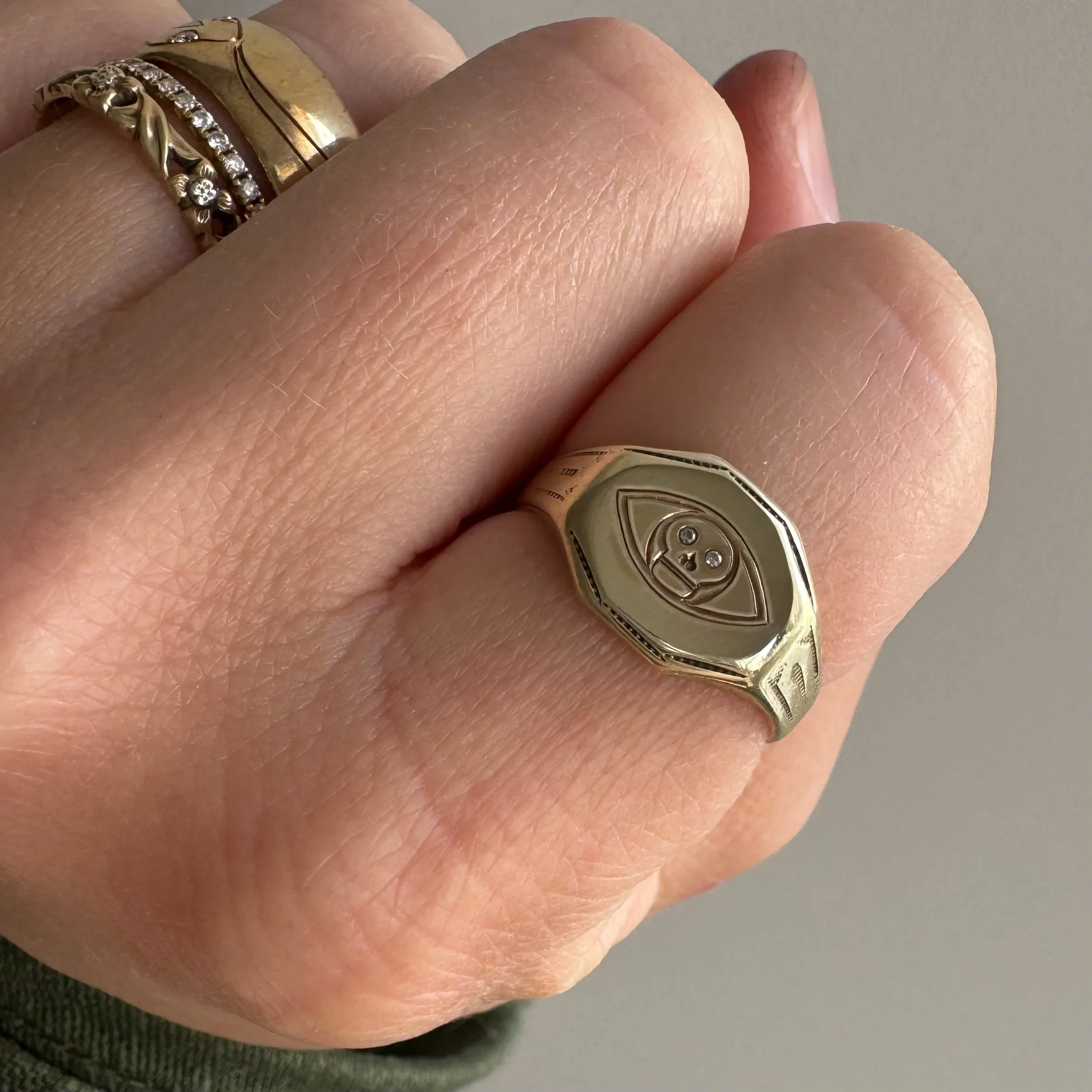 reimagined V I N T A G E // memento mori vision / 10k memento mori evil eye signet ring / size 6.5