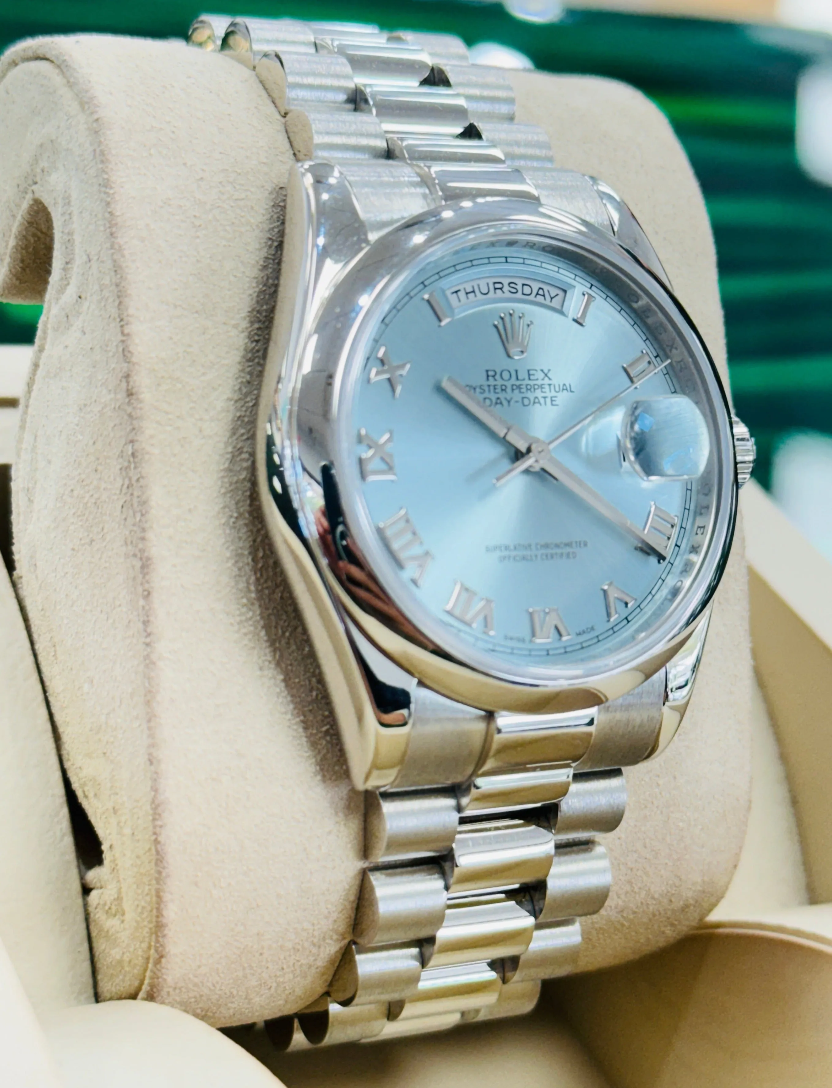 Rolex President Day-Date 36mm 118206 Glacier Blue Roman Dial Box/Papers MINT