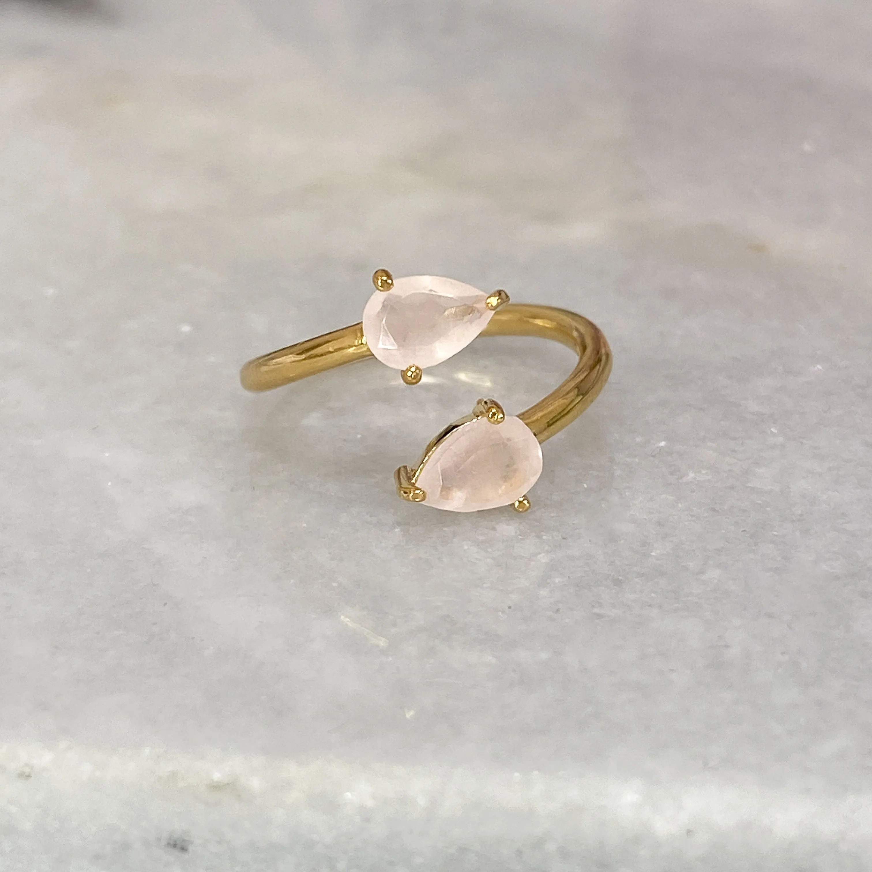 Rose Quartz Crystal Teardrop Ring (18k Gold)