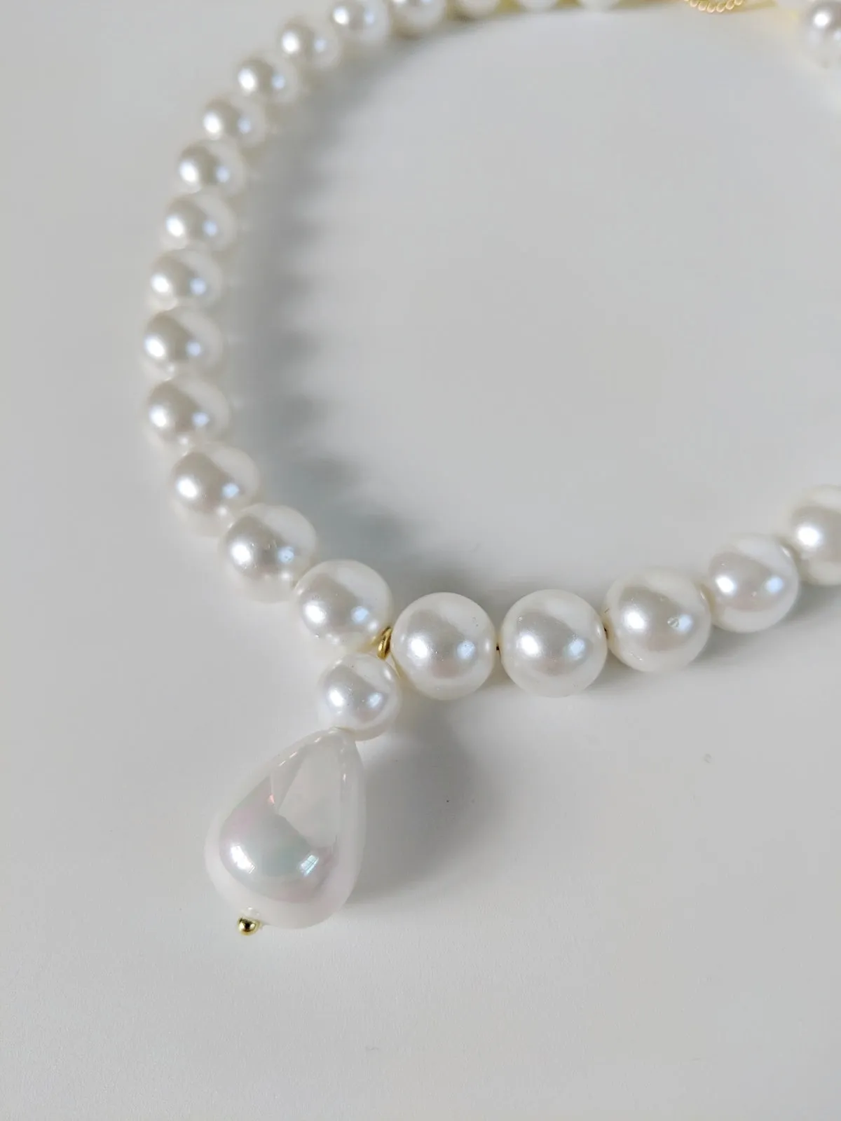 Shell Pearl Necklace - Medium Single Strand with Teardrop