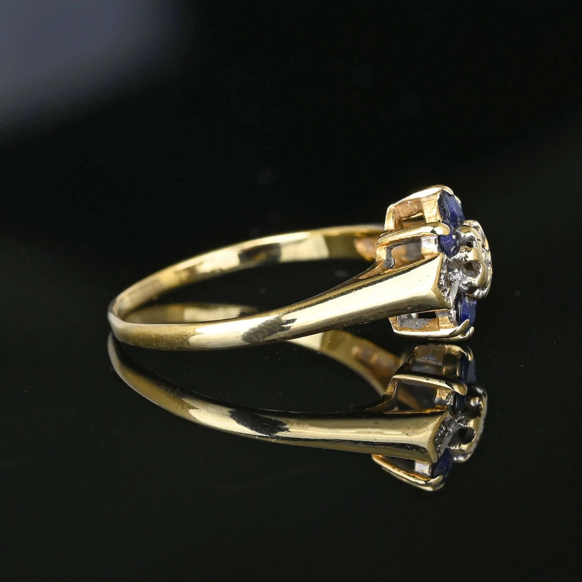 Vintage Floral Sapphire and Diamond Ring in Gold