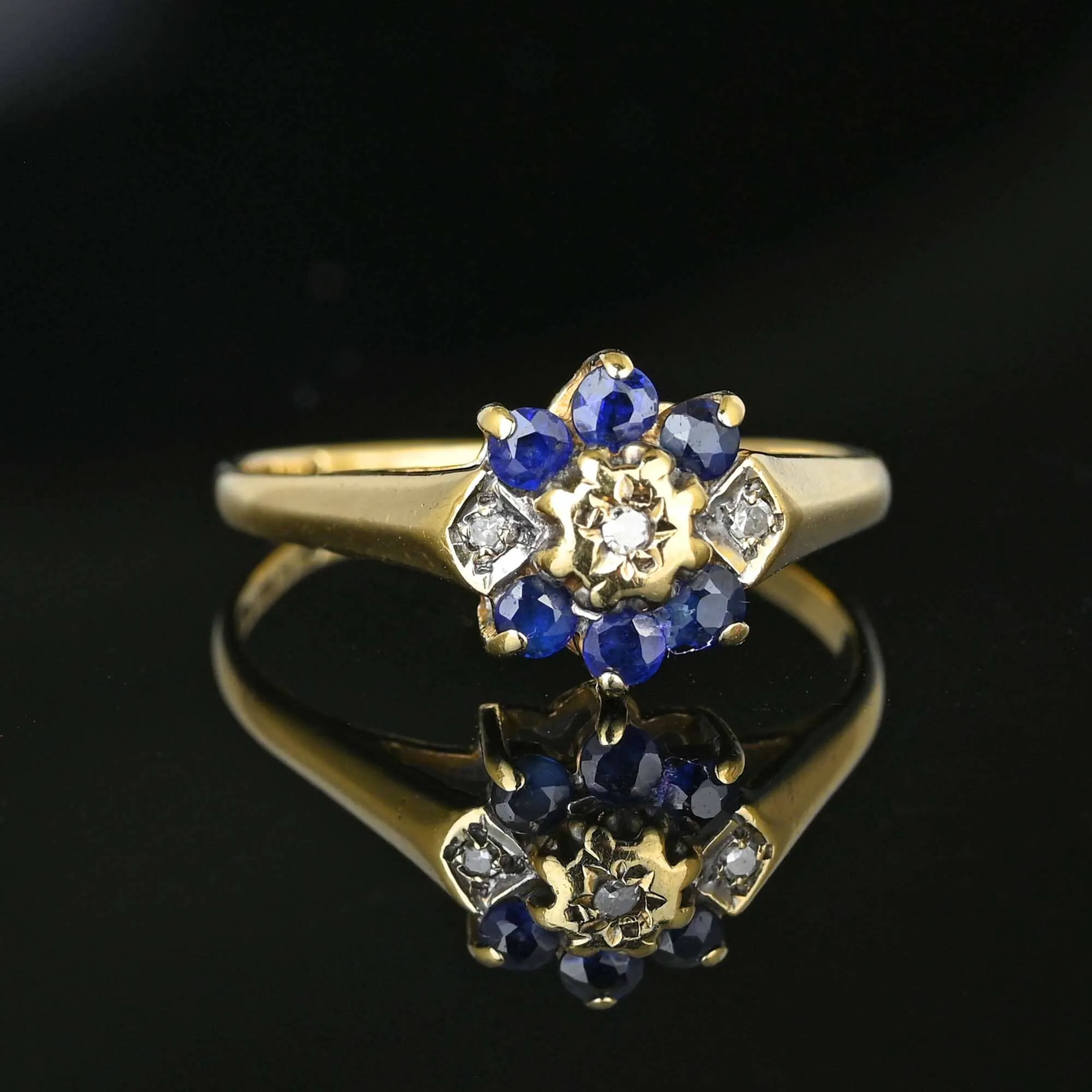 Vintage Floral Sapphire and Diamond Ring in Gold