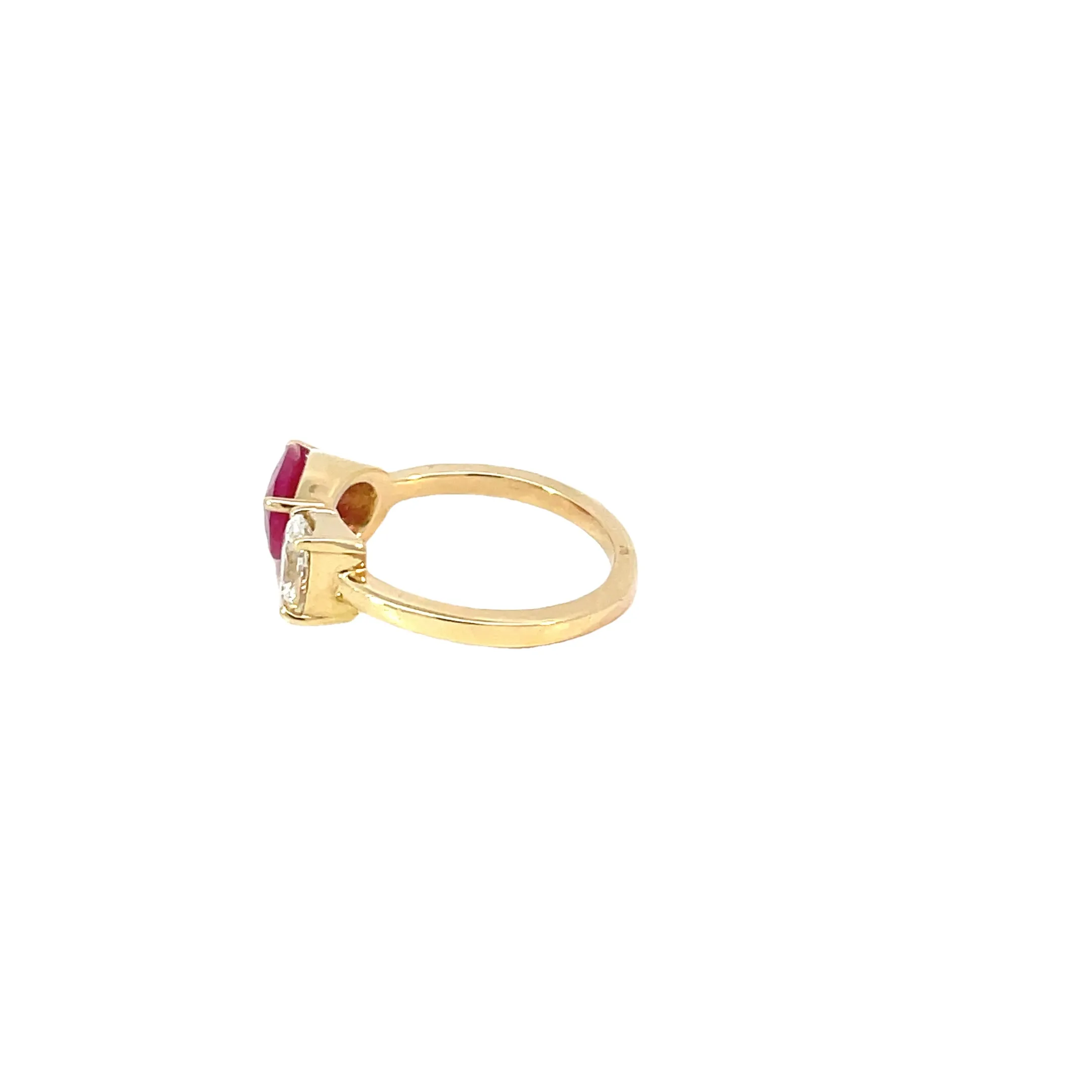 Yellow Gold Ruby Diamond Ring